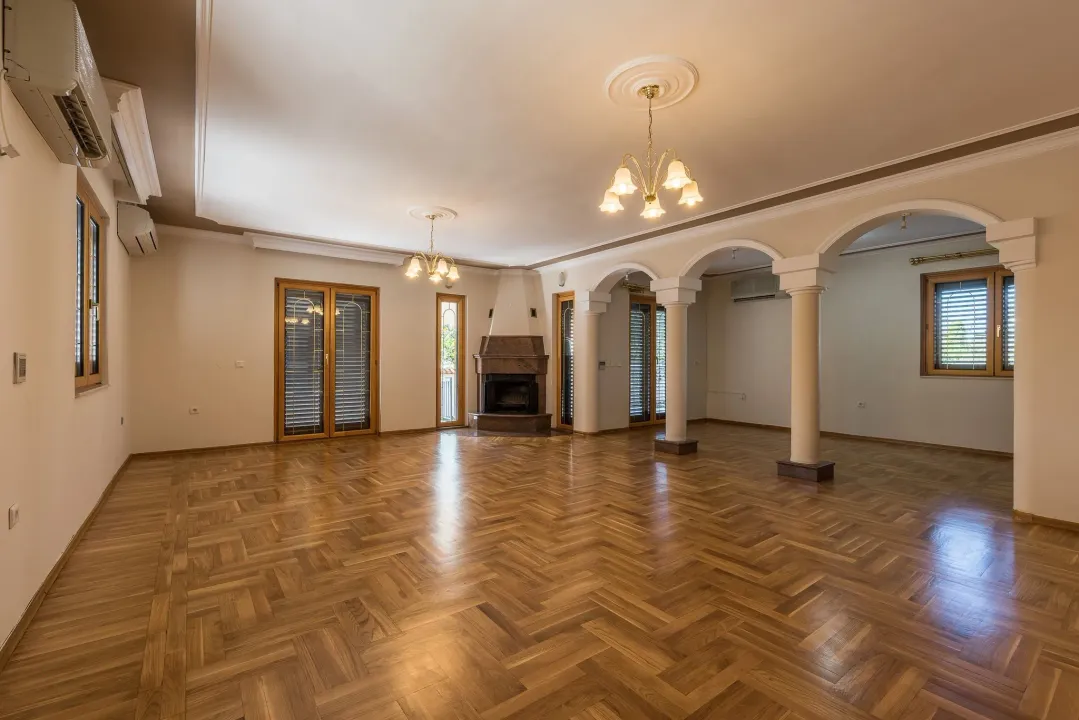 Rent, house, 370m², Zabjelo, Podgorica