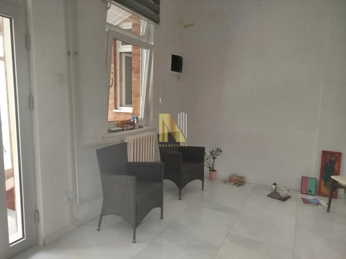Rent, office space, 160m², Centar, Novi Sad