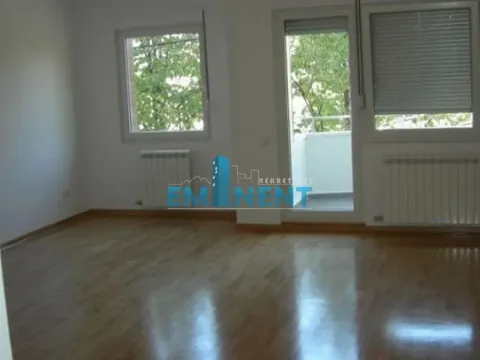 Izdavanje, trosoban stan, 88m², Vračar Sve Podlokacije, Beograd - image 2