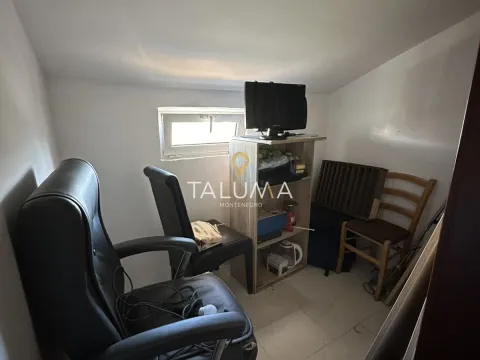 Rent, house, 200m², Donja Gorica, Podgorica - image 18