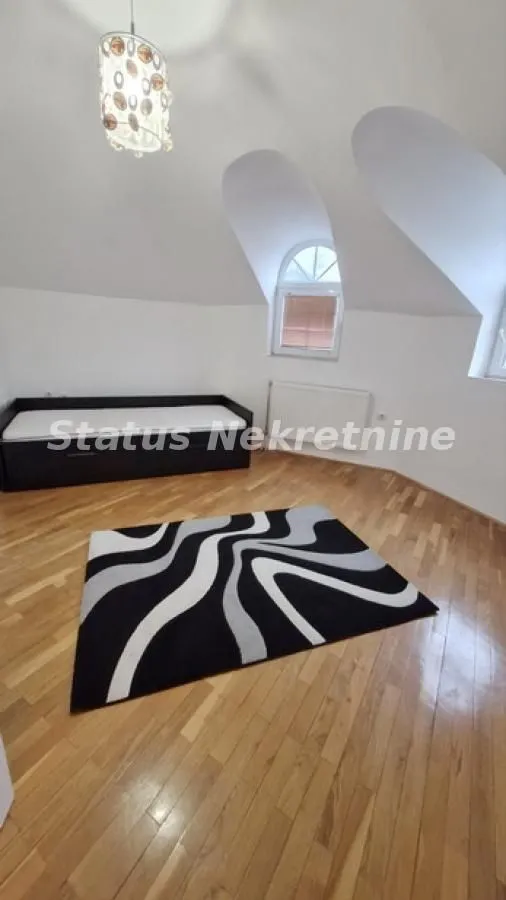 Prodaja, kuća, 338m², Sremska Kamenica, Petrovaradin