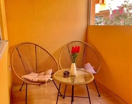 Izdavanje, garsonjera, 35m², Ilino, Bar - image 7