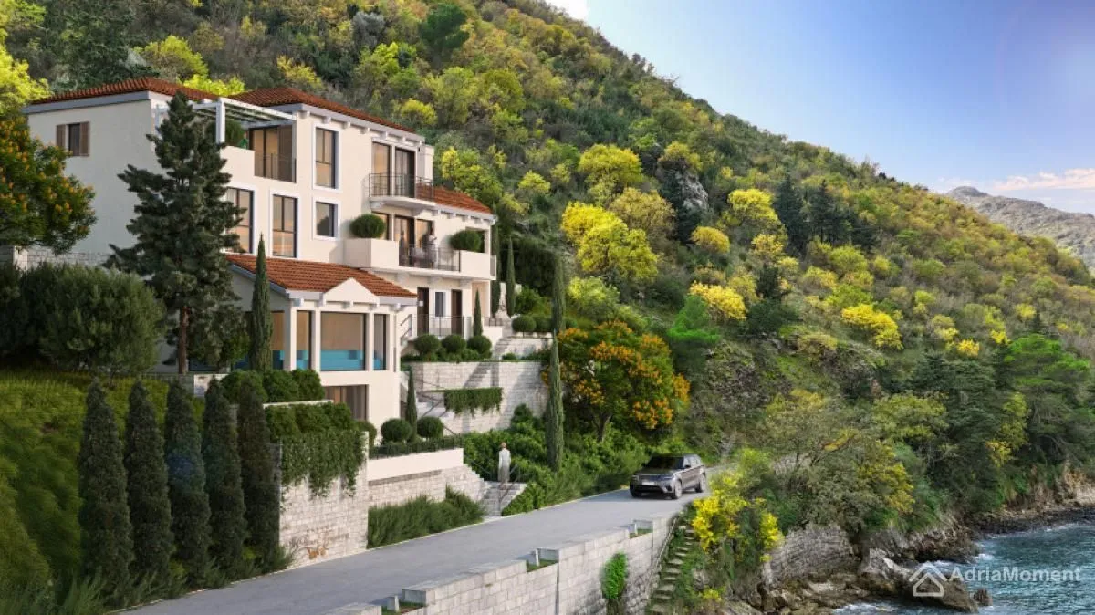 Sale, house, 400m², Stoliv, Kotor