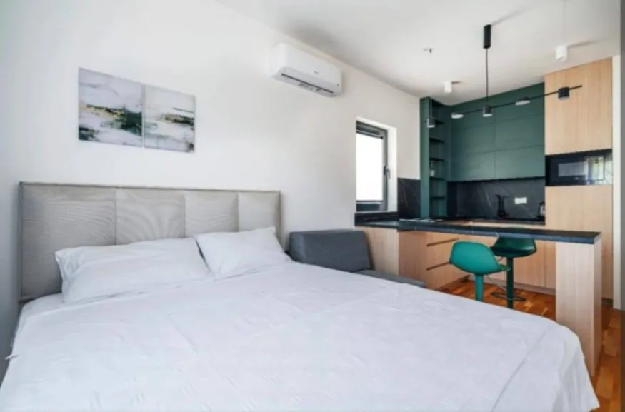 Rent, studio apartment, 30m², Bečići, Budva