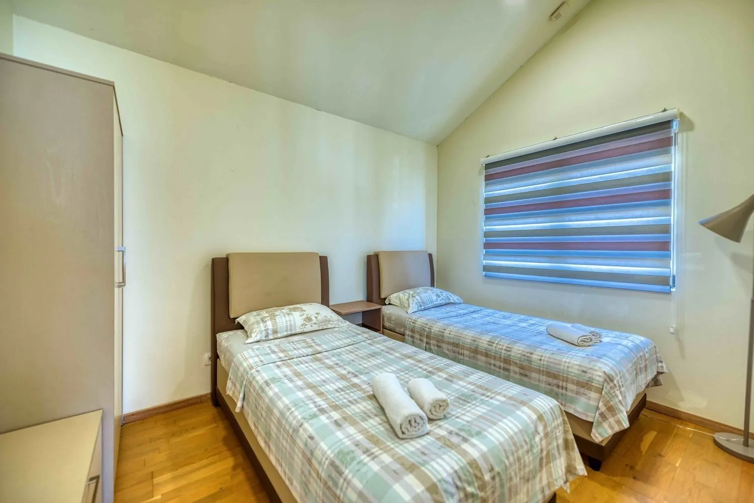 Sale, three bedroom apartment, 167m², Prčanj, Kotor