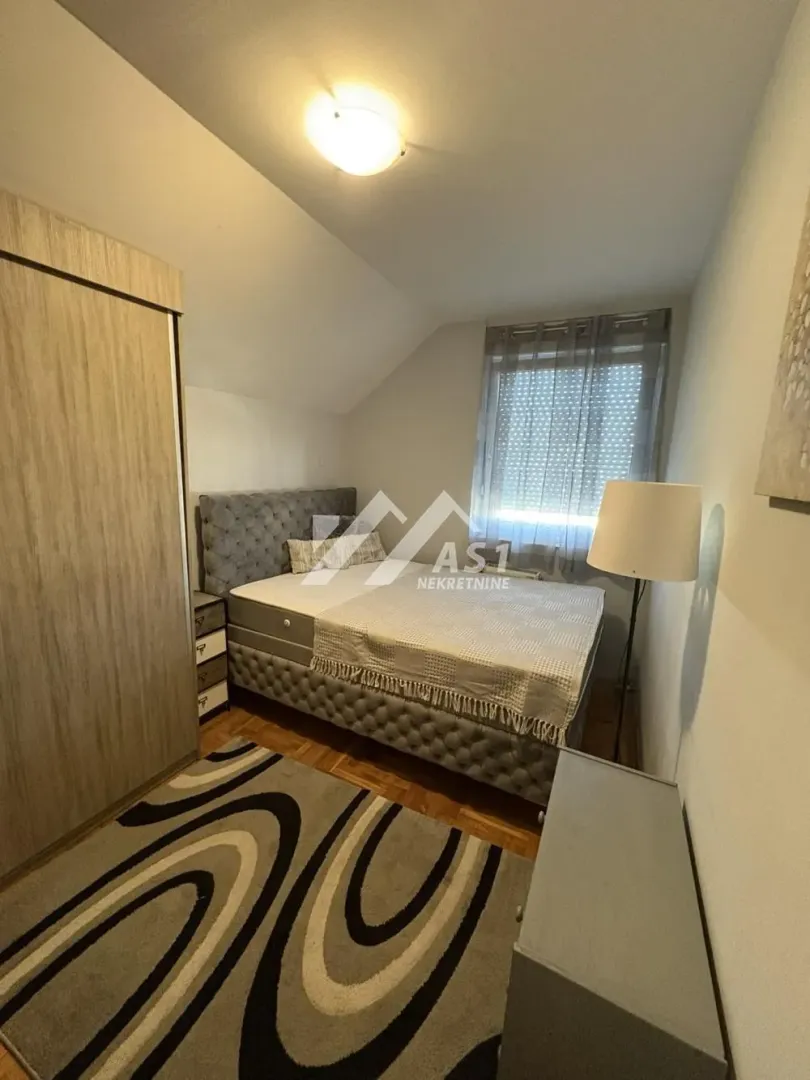 Izdavanje, jednosoban stan, 35m², Nova Detelinara, Novi Sad Sve Podlokacije