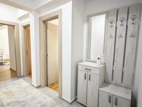 Izdavanje, dvosoban stan, 68m², Stara Varoš, Podgorica - image 7