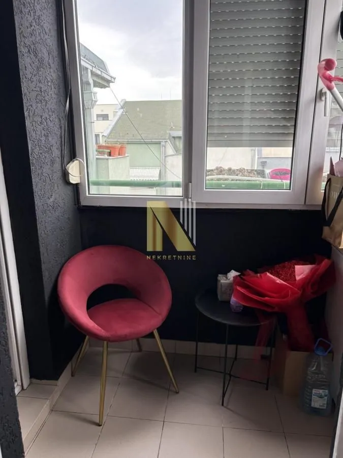 Izdavanje, dvosoban stan, 40m², Bulevar Oslobodjenja, Novi Sad Sve Podlokacije