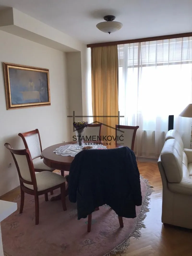 Prodaja, četvorosoban stan, 148m², Centar, Novi Sad