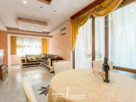 Sale, two bedroom apartment, 77m², Igalo, Herceg Novi