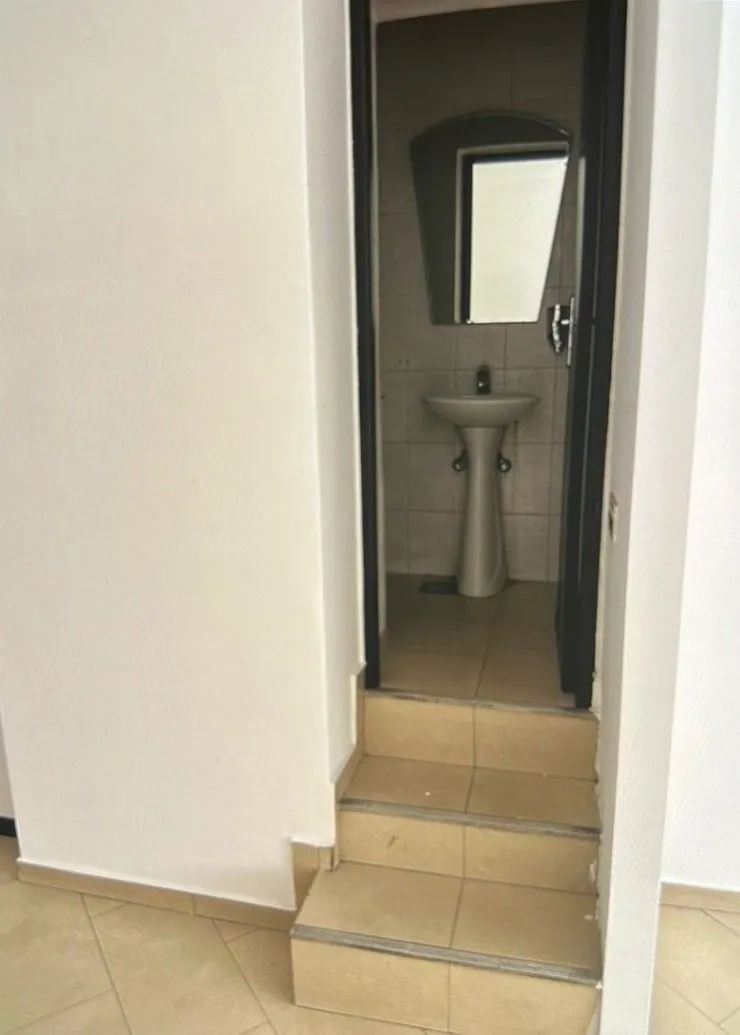 Rent, office space, 80m², Stari Aerodrom, Podgorica