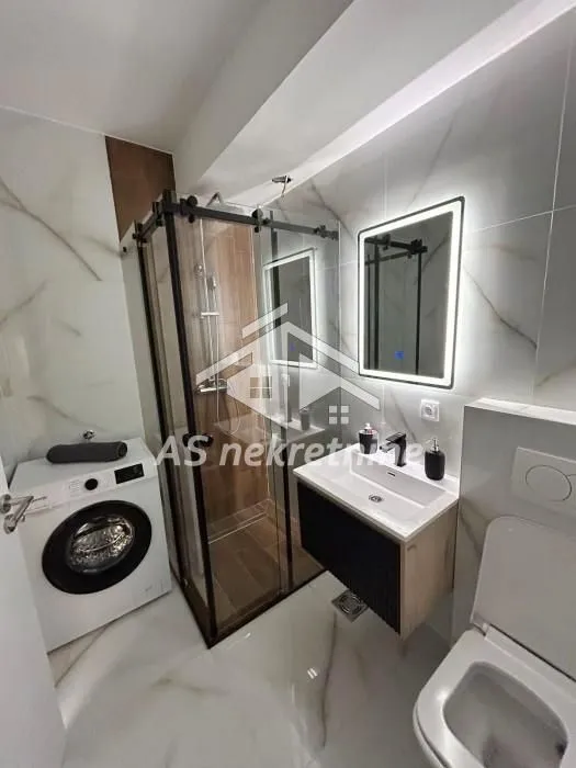Izdavanje, stan, 34m², Stari Grad, Beograd