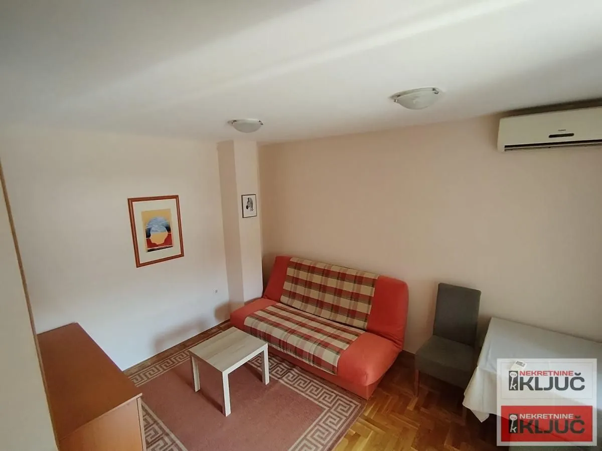 Izdavanje, jednosoban stan, 35m², Nova Detelinara, Novi Sad Sve Podlokacije