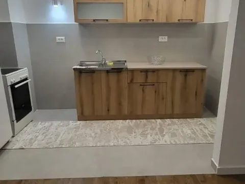Izdavanje, jednosoban stan, 55m², Stari Aerodrom, Podgorica - image 5