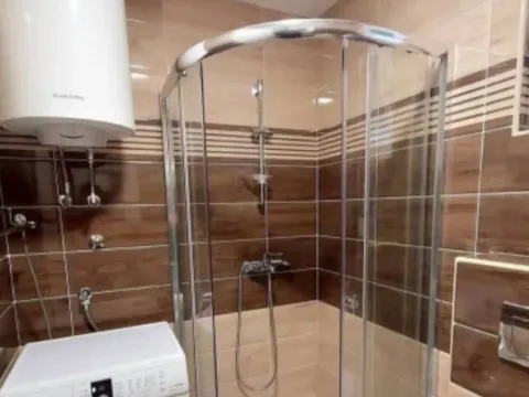 Izdavanje, dvosoban stan, 54m², Maslinjak, Budva - image 4