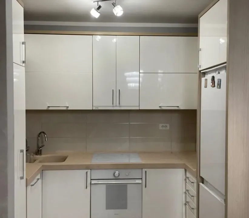 Izdavanje, dvosoban stan, 70m², Zagorič, Podgorica