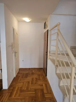 Rent, office space, 65m², Stari Aerodrom, Podgorica - image 16