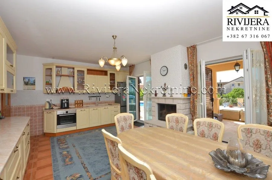 Prodaja, kuća, 396m², Baošići, Herceg Novi