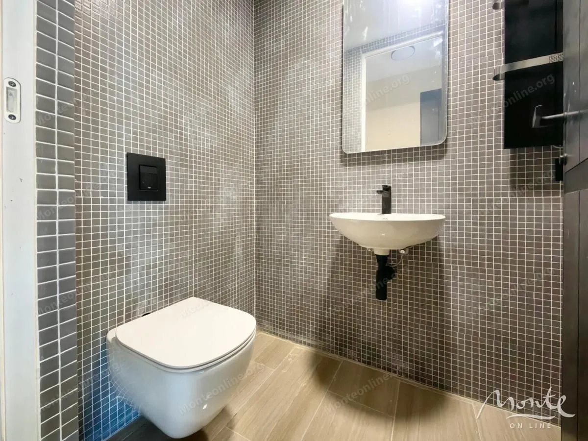 Prodaja, trosoban stan, 111m², Vezirov Most, Podgorica
