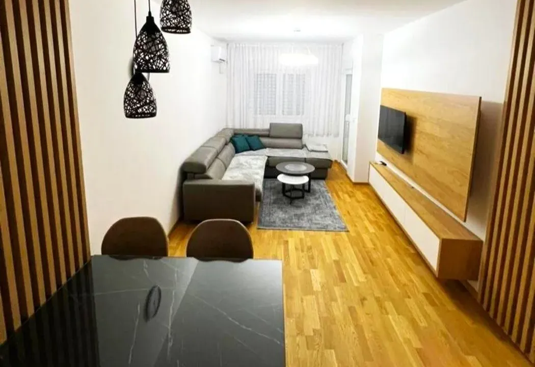 Rent, apartment, 46m², Stari Aerodrom, Podgorica
