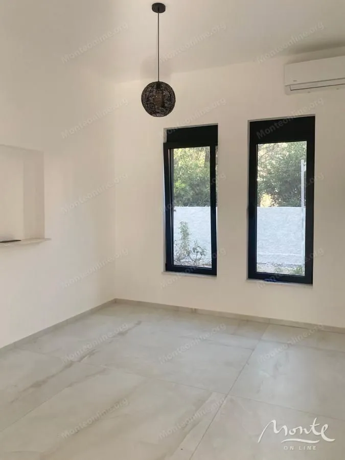 Sale, house, 385m², Bjeliši, Bar