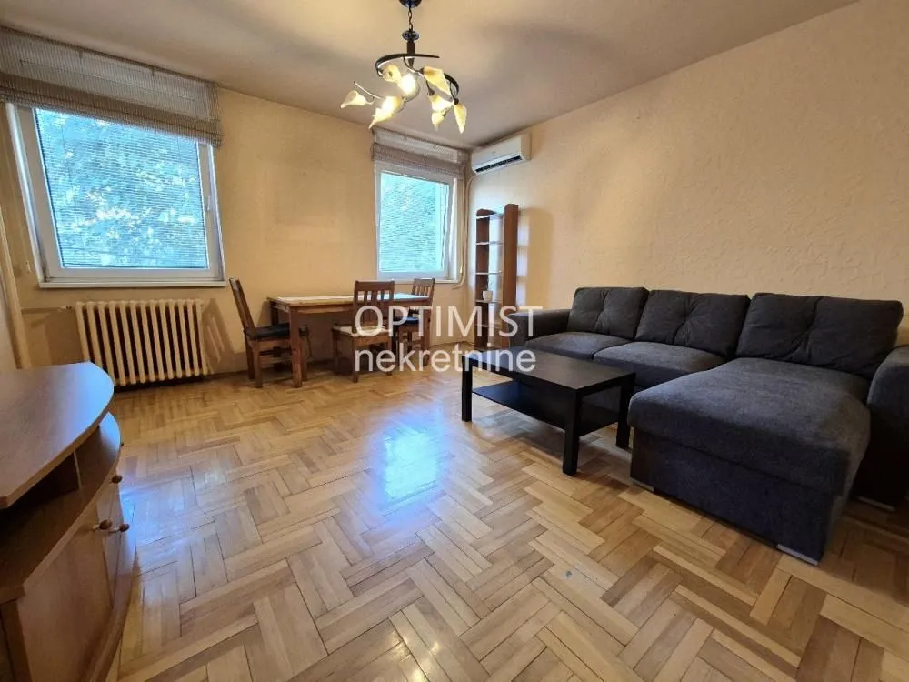 Izdavanje, trosoban stan, 51m², Čukarica, Beograd