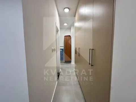 Izdavanje, garsonjera, 37m², Momišići, Podgorica - image 11