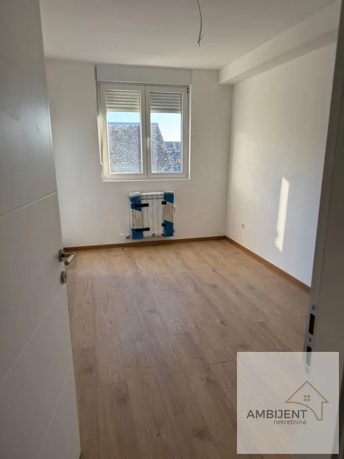 Prodaja, dvosoban stan, 56m², Centar, Stara Pazova