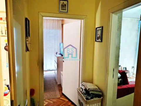 Prodaja, trosoban stan, 71m², Stari grad, Novi Sad - image 2