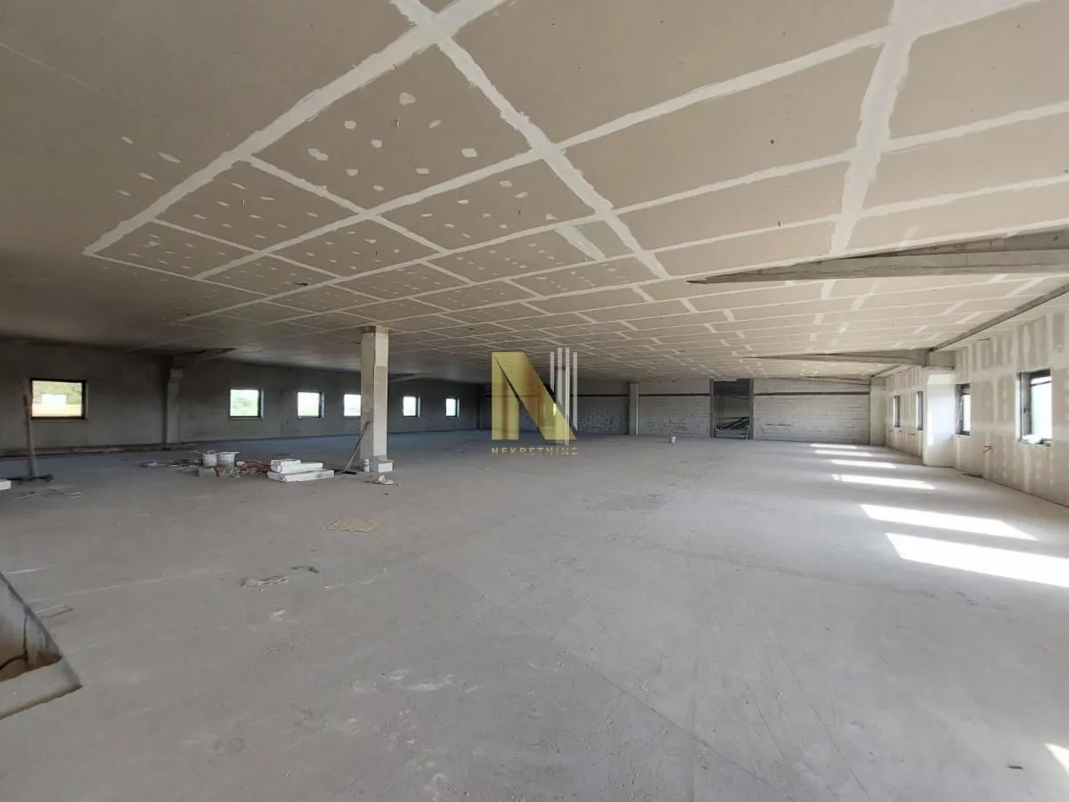 Rent, office space, 2000m², Klisa, Novi Sad Sve Podlokacije