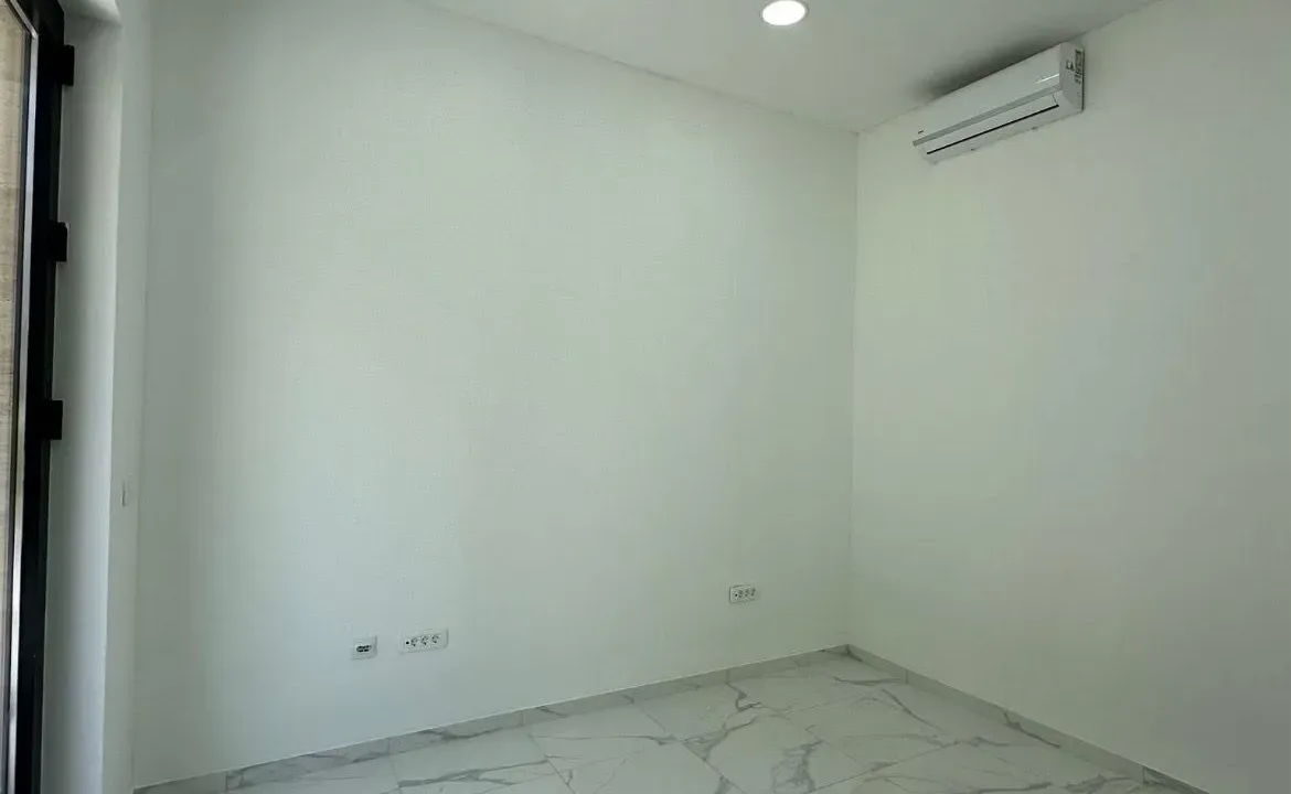 Rent, office space, 50m², Seljanovo, Tivat