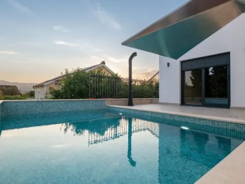 Rent, house, 180m², Gornja Gorica, Podgorica - image 27