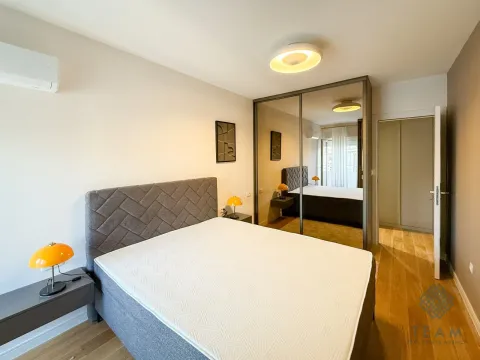 Izdavanje, dvosoban stan, 74m², Central Point, Podgorica - image 7