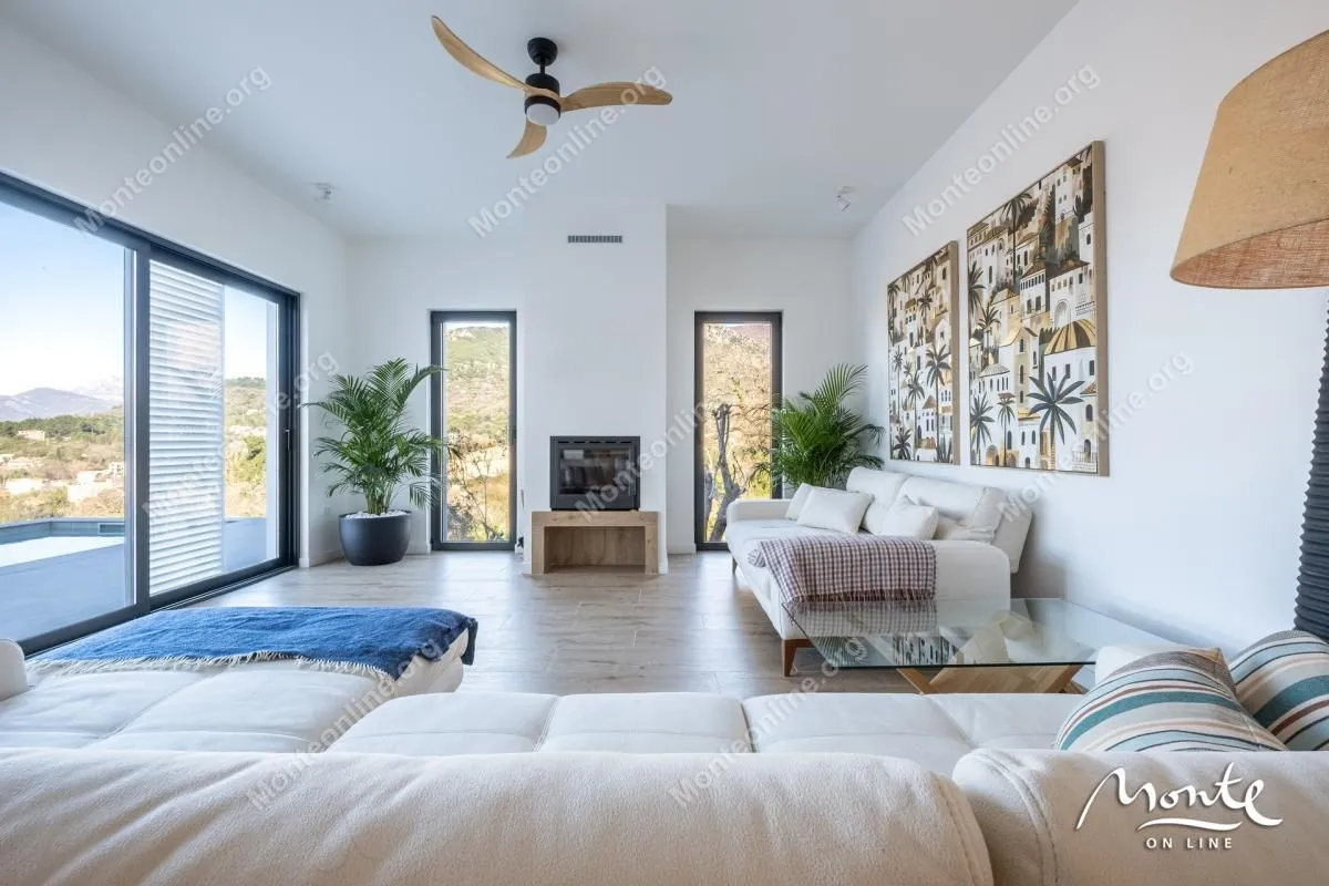 Prodaja, kuća, 240m², Kavač, Kotor
