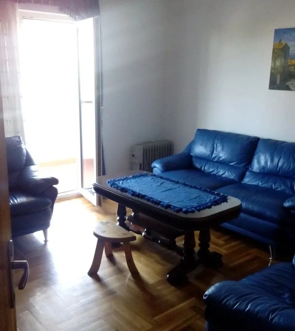 Izdavanje, jednosoban stan, 50m², Mainski Put, Budva