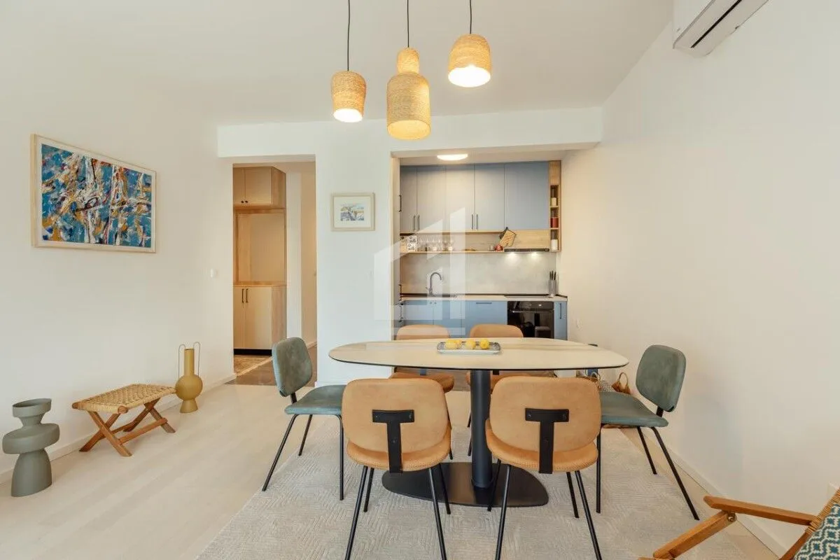 Prodaja, dvosoban stan, 72m², Donja Lastva, Tivat