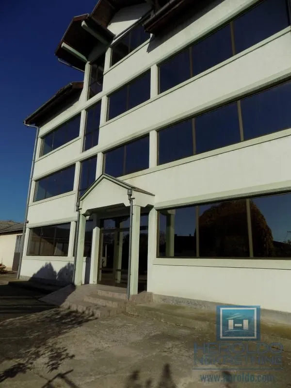 Rent, office space, 1300m², Supska, Ćuprija