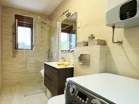 Rent, one bedroom apartment, 51m², Đuraševići, Tivat - image 13