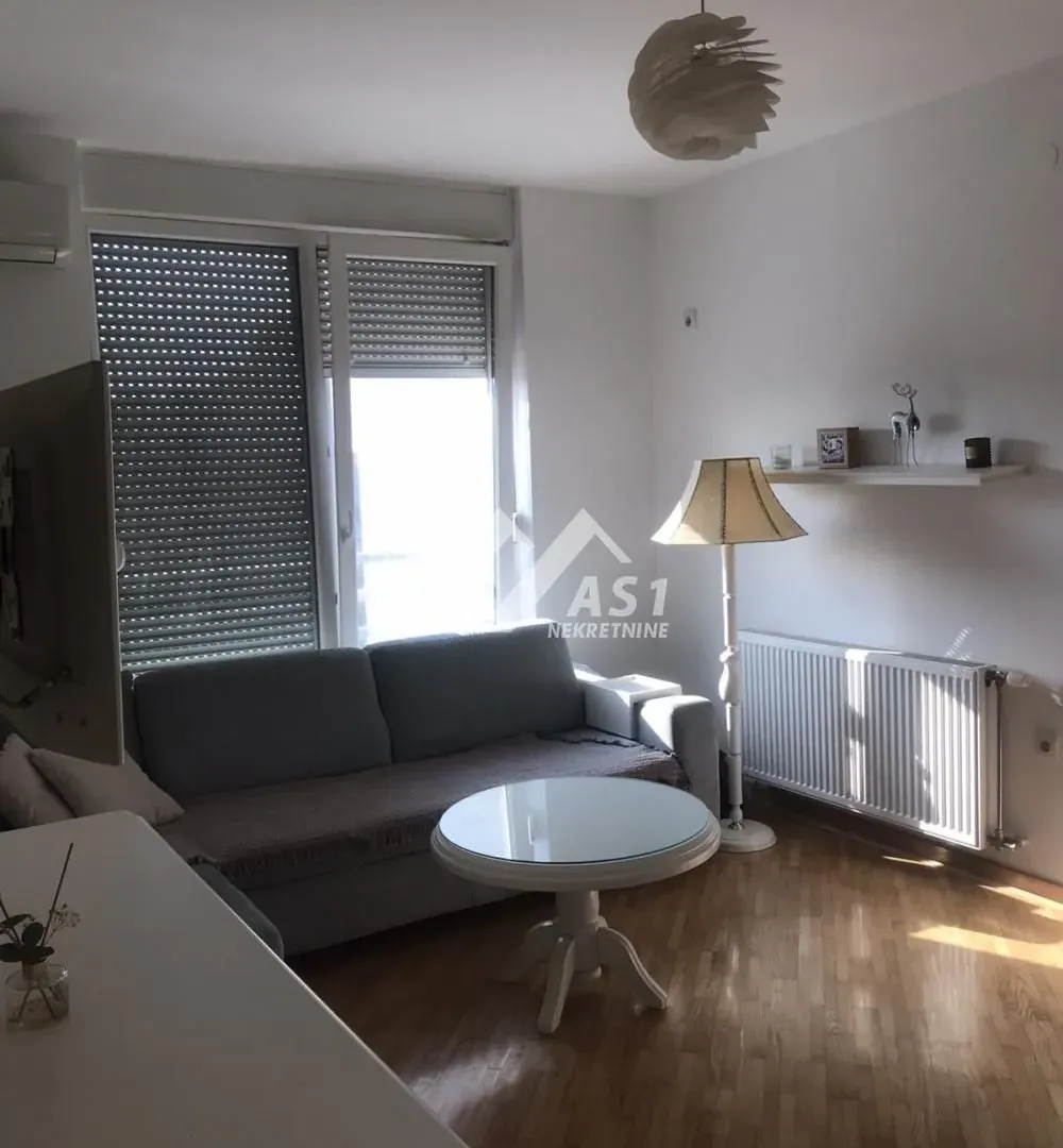 Izdavanje, jednosoban stan, 40m², Rotkvarija, Novi Sad Sve Podlokacije