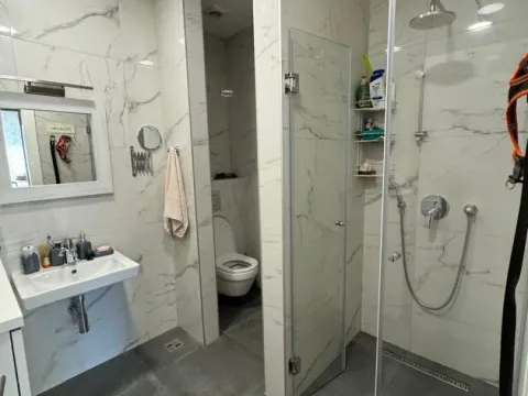 Prodaja, dvosoban stan, 96m², Centar, Bar - image 10