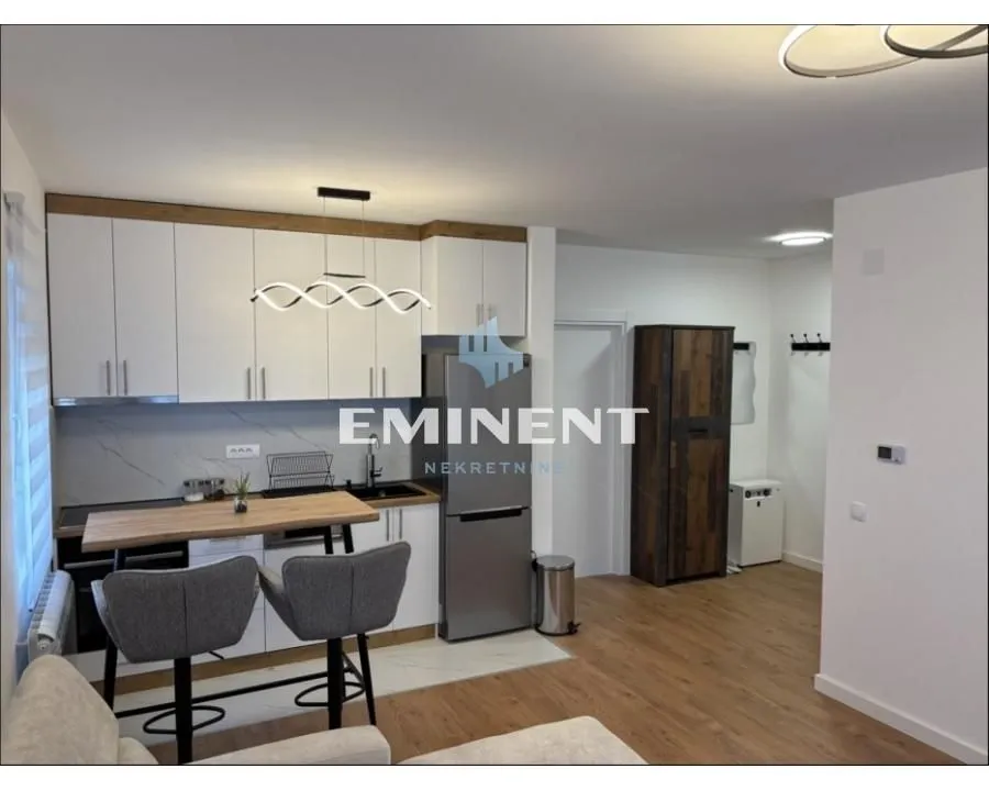 Rent, three bedroom apartment, 67m², Surčin, Beograd