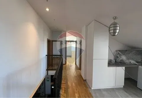 Izdavanje, četvorosoban stan, 136m², Pobrežje, Podgorica - image 20