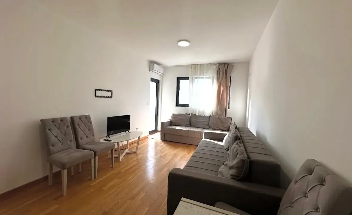 Rent, one bedroom apartment, 45m², Lazi, Budva