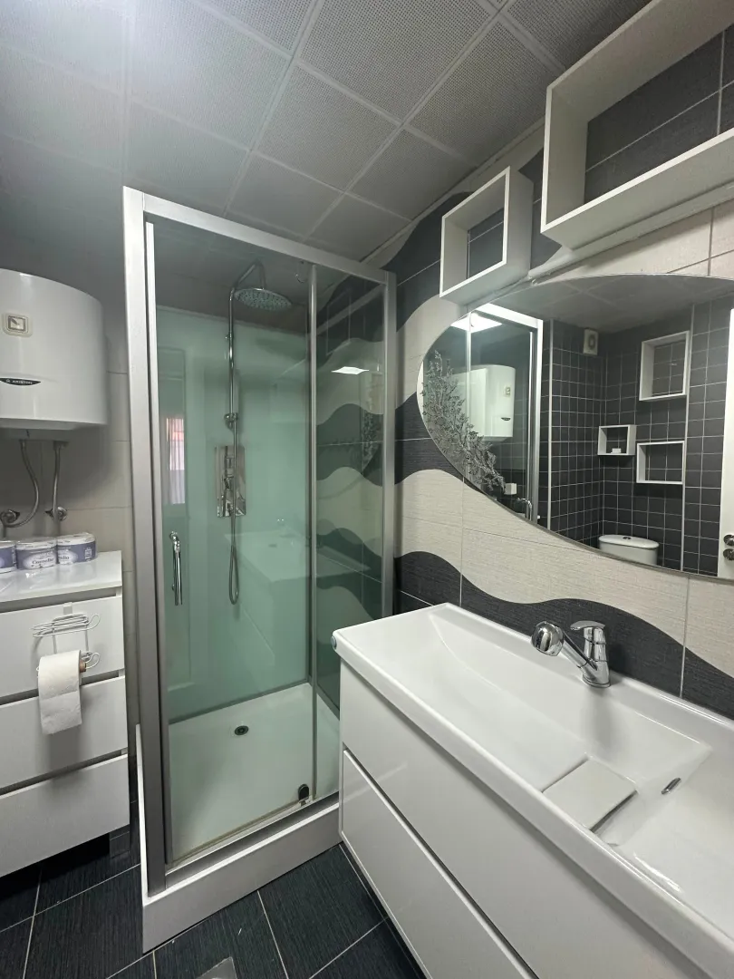 Rent, two bedroom apartment, 86m², Centar, Tivat