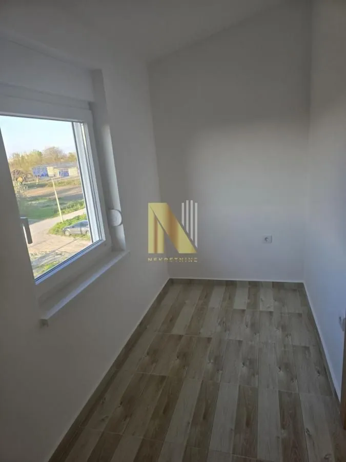 Prodaja, trosoban stan, 70m², Vidovdansko naselje, Novi Sad Sve Podlokacije