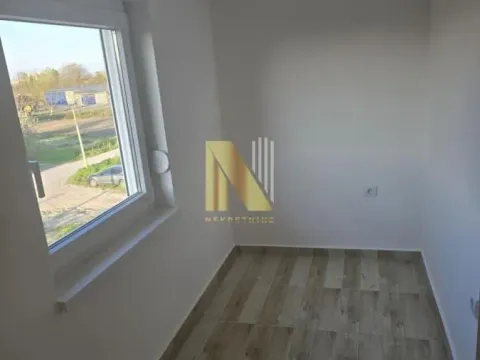 Prodaja, trosoban stan, 70m², Vidovdansko naselje, Novi Sad Sve Podlokacije - image 9
