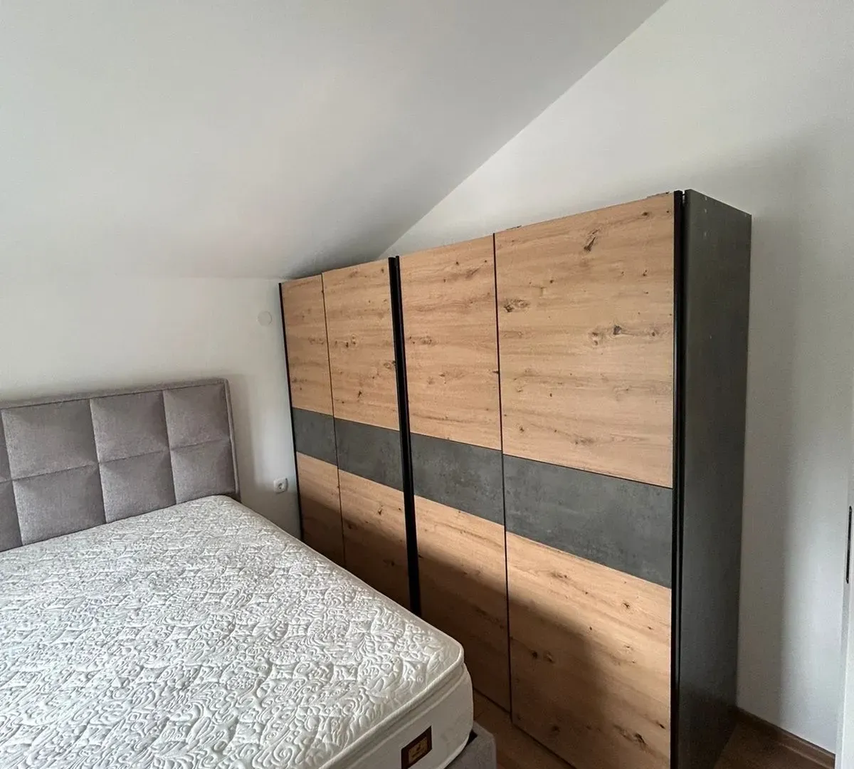 Izdavanje, dvosoban stan, 80m², Murtovina, Podgorica
