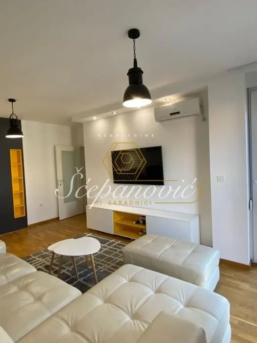 Prodaja, dvosoban stan, 44m², Nova Detelinara, Novi Sad Sve Podlokacije
