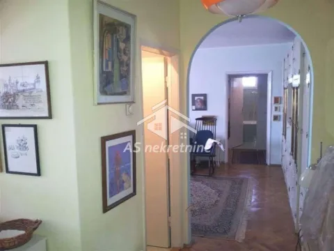 Izdavanje, stan, 90m², Tašmajdan, Palilula Sve Podlokacije - image 2