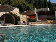 Izdavanje, kuća, 400m², Herceg Novi, Crna Gora - image 15